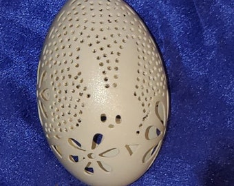 Hand-Carved Goose Egg: Bunny Basket (#62)