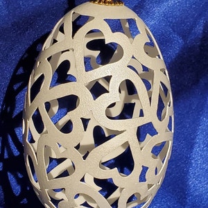 Hand-Carved Goose Egg: Love Eggs (#40)