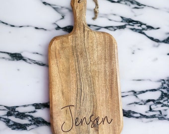 Personalized  Cutting Board - Acacia Wood - Engraved Cutting Board - Wedding Gift - Charcuterie Board - Cute Kitchen Decor - Bride Gift