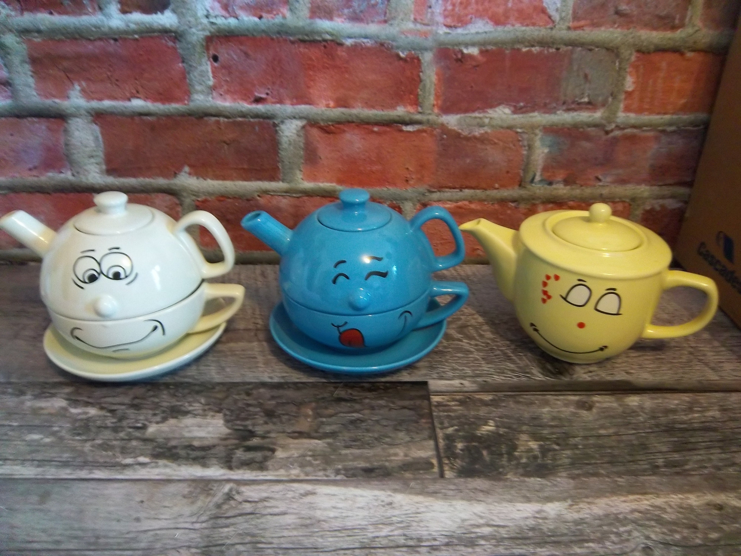 Vintage Fun Teapots / Teapot duo / Joyful Face Teapot /Fun Etsy