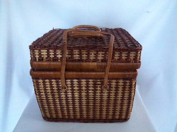 Vintage Wicker / Rattan Picnic Basket