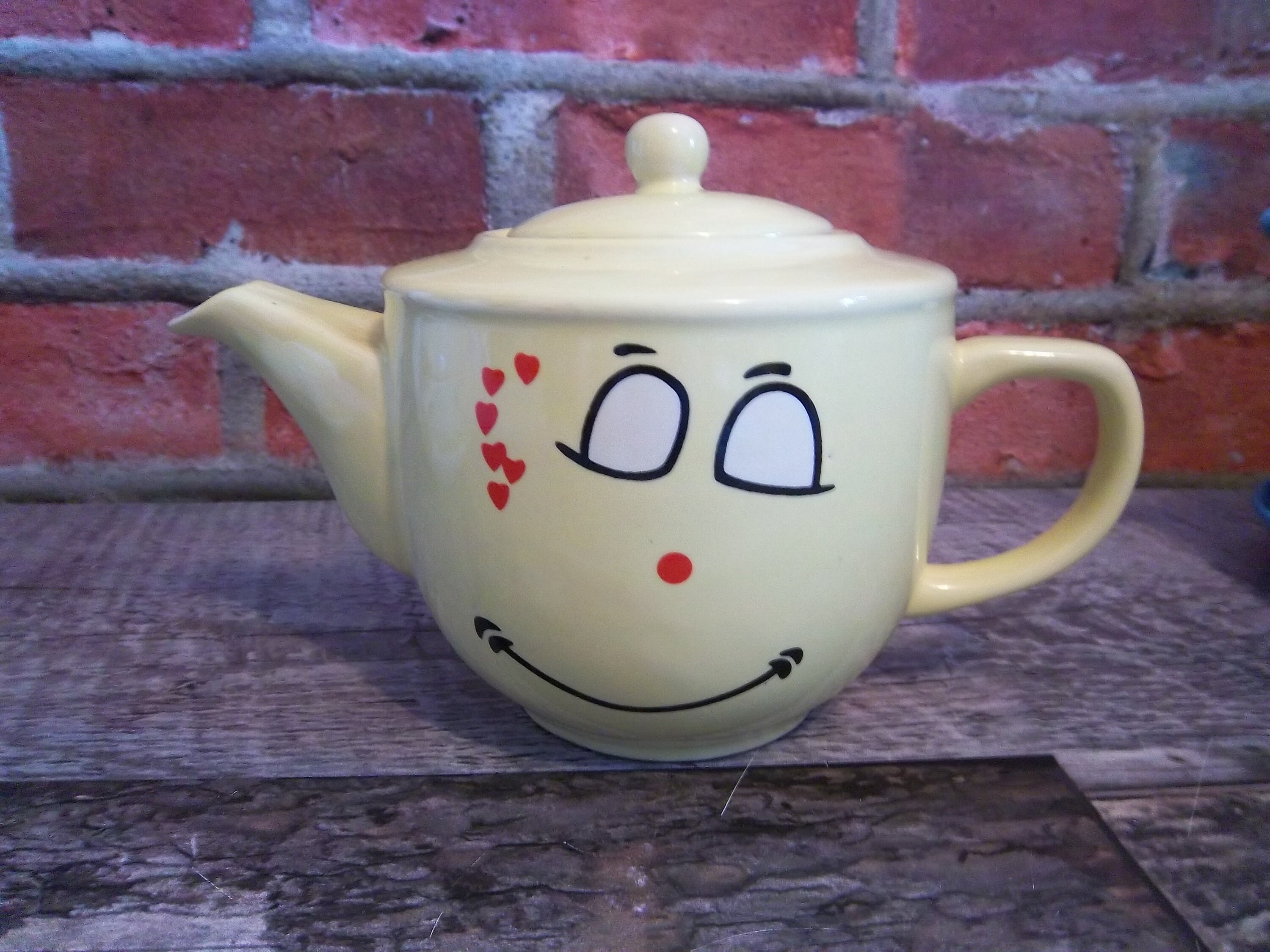 Vintage Fun Teapots / Teapot duo / Joyful Face Teapot /Fun Etsy