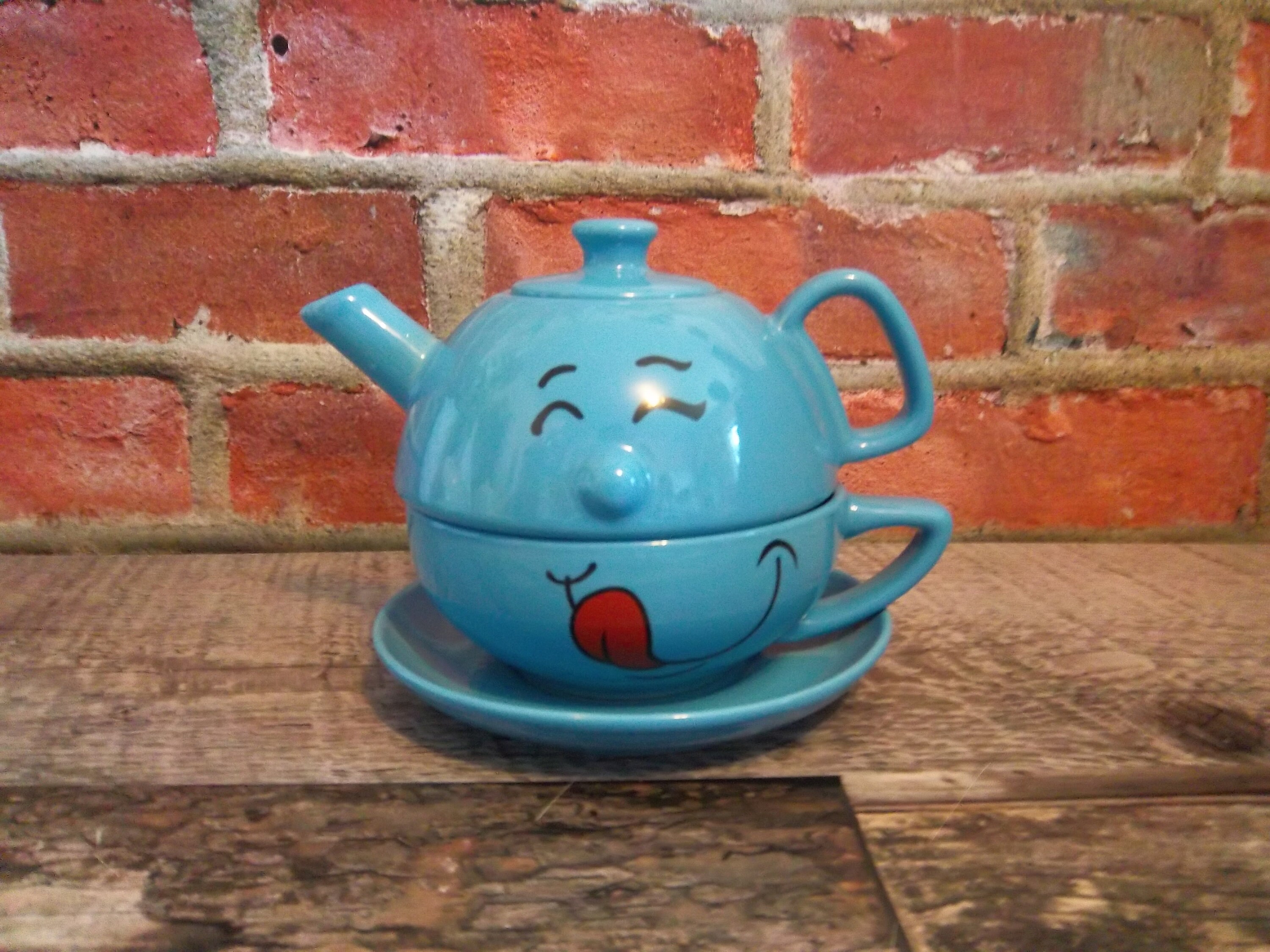 Vintage Fun Teapots / Teapot duo / Joyful Face Teapot /Fun Etsy