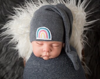 Newborn Rainbow Hat, Boy Rainbow Baby Hat, Gray Newborn Hat with Rainbow, Rainbow Sleepy Cap, Neutral Rainbow Baby Hat, Baby Shower, Boho