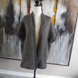 Beginner KNIT SWEATER PATTERN Chunky Knit Sweater Pattern, Kimono Style Sweater Pattern, Sweater Knit Pattern, Easy Sweater Knit Pattern