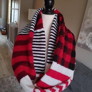KNIT SCARF PATTERN, Bold in the Cold Scarf Pattern, Buffalo Plaid Infinity Scarf Pattern, Fall Winter Infinity Scarf, Instant Pdf Download