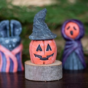 Wood Carved Pumpkin With Witch Hat - Hand Carved Wood Jack O&#39;Lantern Grey Witch Hat - Folk Art Ornament - Wood Hand Carving for Halloween
