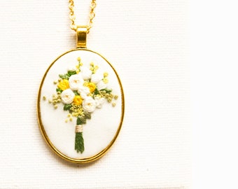 Hand Embroidered Yellow White Flower Necklace, Mother's Day Gift, Embroidered Pendant, Wedding Bridal Party Gift, Fiber Art Jewelry