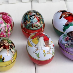 Vintage Style Egg Tin: Decorative Storage Box (7cm x 5cm)