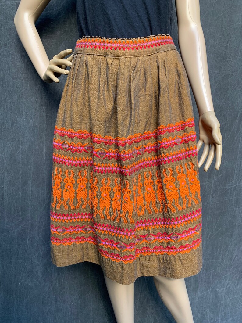 70s Oaxacan Skirt Boho Bohemian Hand Stitched Size Small 28 Waist