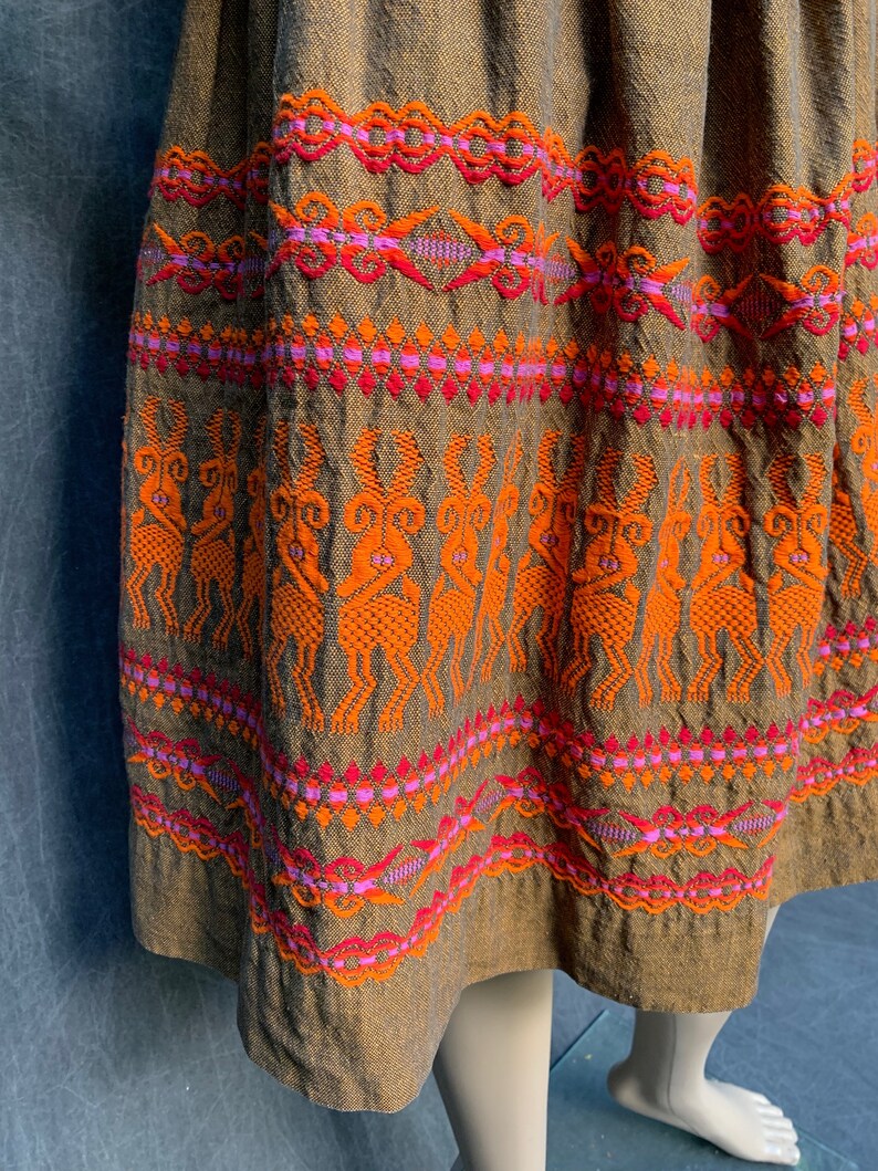 70s Oaxacan Skirt Boho Bohemian Hand Stitched Size Small 28 Waist