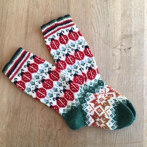 Ladybug Socks women, Cosy wool socks, Red green socks, Pattern socks, HYGGE Danish socks, Folklore Eco friendly Sock Scandinavian Nordic