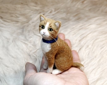 Custom Needle Felted Cat, SMALL SIZE, Custom Made Pet Sculpture, Cat Miniature, Commemorative Pet Portrait - made to order