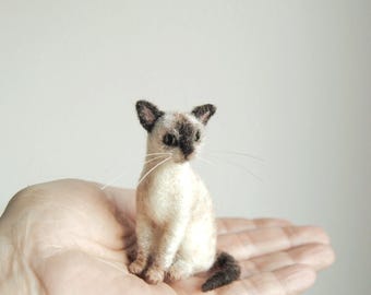 Oriental Blue Point Siamese cat, Custom Needle Felted Pet Sculpture - made to order