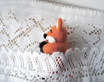 Needle Felted Fox Doll, Newborn Photography prop, Handmade Little Animals - READY TO SHIP