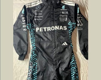 Ręcznie robiony kombinezon gokartowy F1 Petronas: personalizowany CIK/FIA poziom 2
