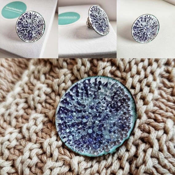 Bubbles Vitreous Enamel Purple and White Pin