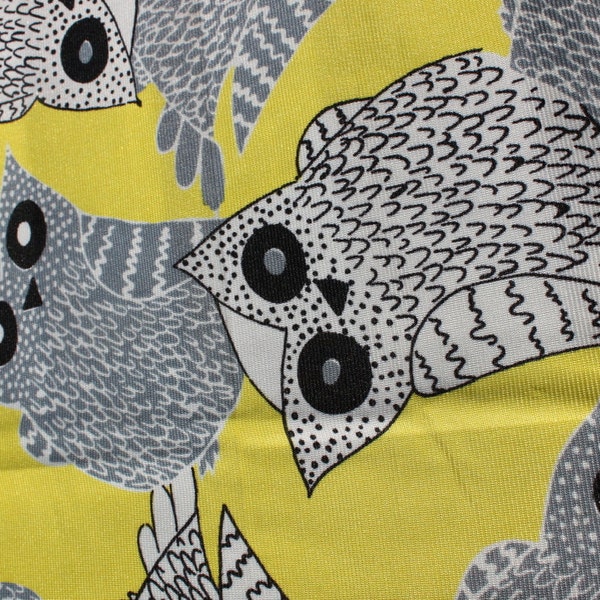 1970s Owl Fabric Vintage Stretchy Synthethic 1 yards 22"