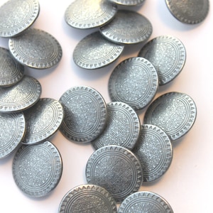Vintage Silver Colored Metal Sewing or Crafting Buttons, 3/4 inch Shank Back Round Buttons for Craft or Jewelry