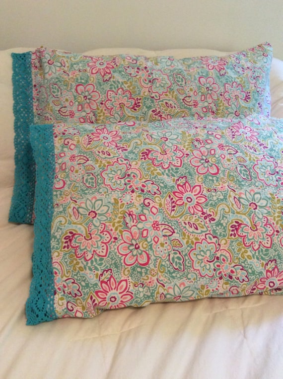 Items similar to Pillowcase set in bright floral print with lacy cotton