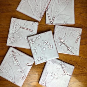 Handgefertigte Keramikfliesen, Untersetzer mit botanischem Druck, Zusammenstellungsfliesen, dekorative Keramikwandfliesen, Mosaik-Versorgungsfliesen