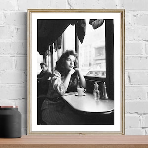 Frau im Cafe Food&Drink Fine Art Print - Kaffeeliebhaber Kunstwerk, Getränk Poster, Affiche Deco