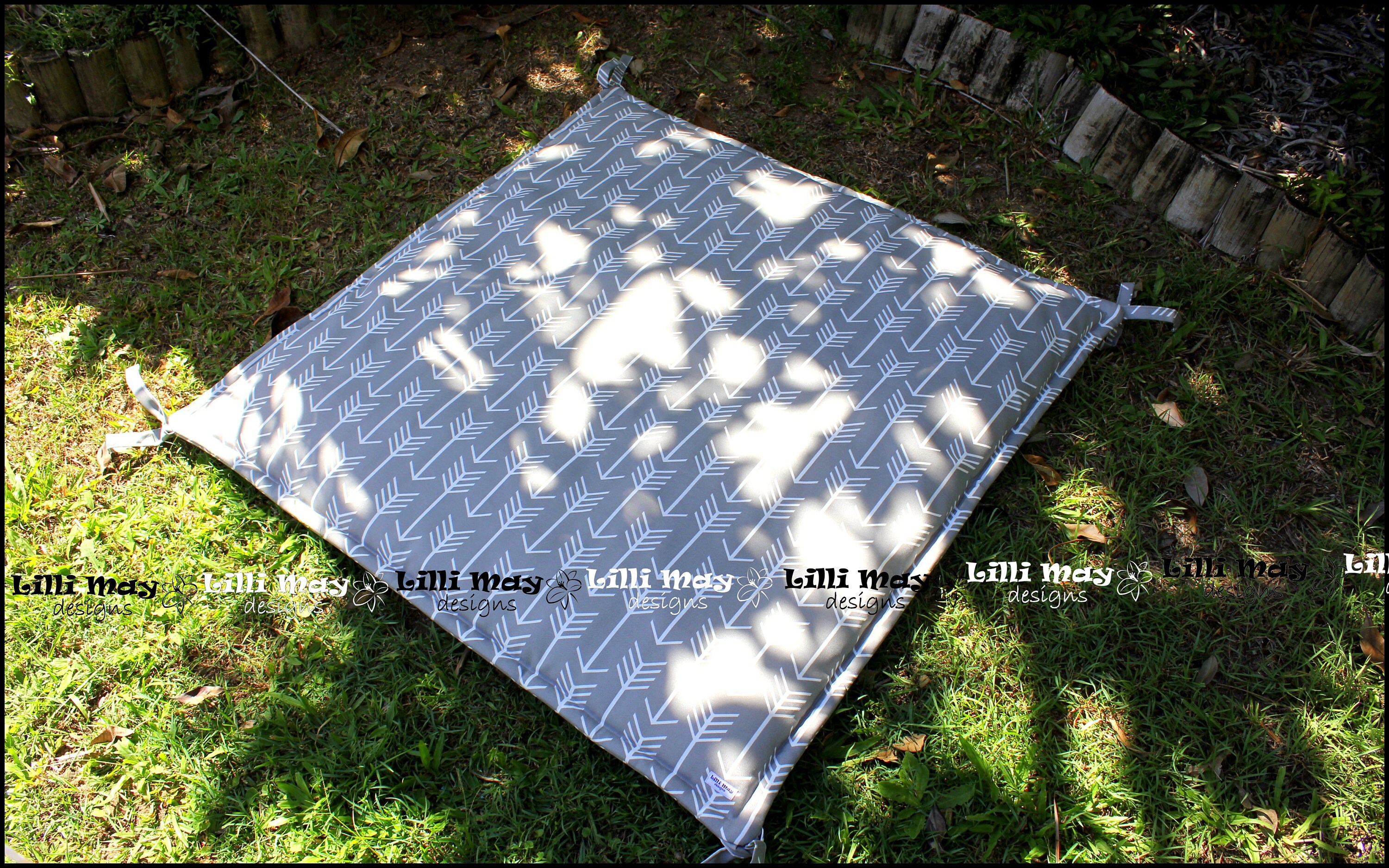 padded outdoor play mat
