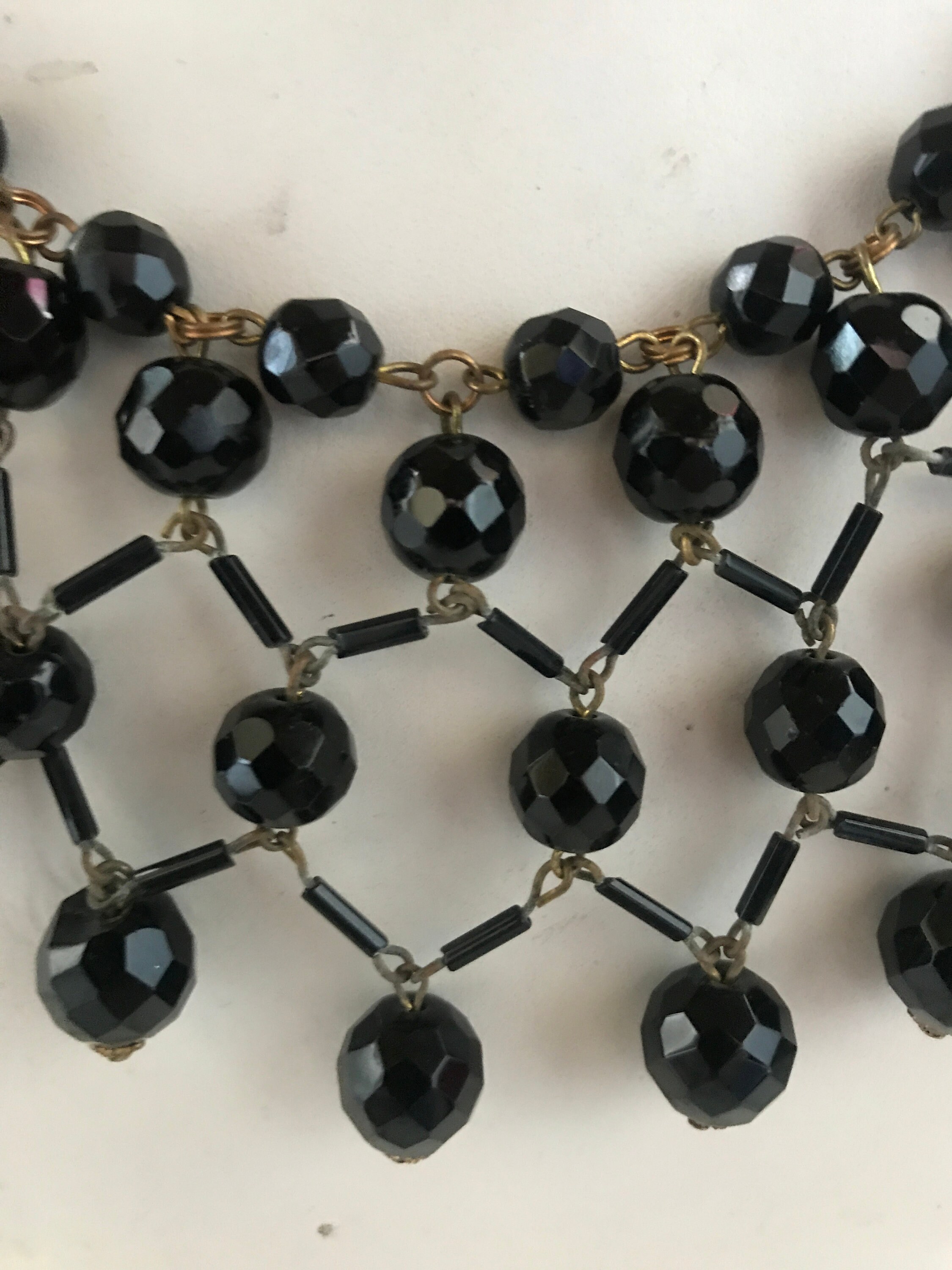 Collier Ancien En Perles De Jais Noir - Bijou Vintage Occasion (2 Rangées ?)
