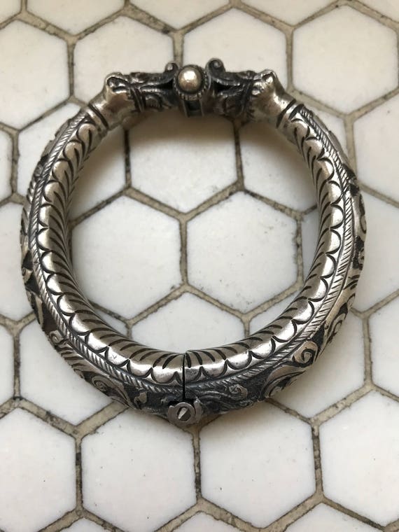 Bracelet Articulé Métal Argenté 'Il était Une Fois' - Occasion Bon état