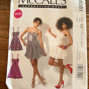 McCalls Sewing pattern M6561 Sundress, Dress, Size Petite 12-20
