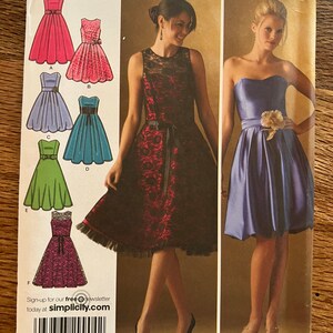 Simplicity 4070 Party dress sewing pattern, Size P5 12-20