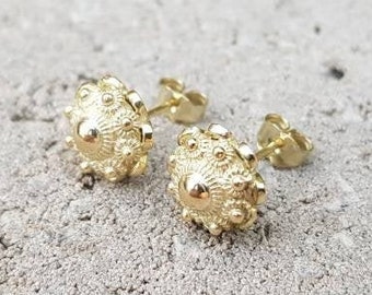 Traditional earstuds, Dutch Zeeuwse knoop earrings - 14k solid golden earstuds