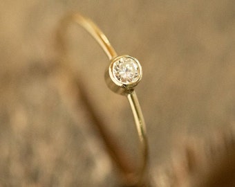 14k Diamond solid gold ring, engagement ring, wedding ring, diamond ring, Handmade