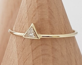 14k triangle Diamond ring - Diamond engagement ring - wedding ring, 14k solid gold, Handmade