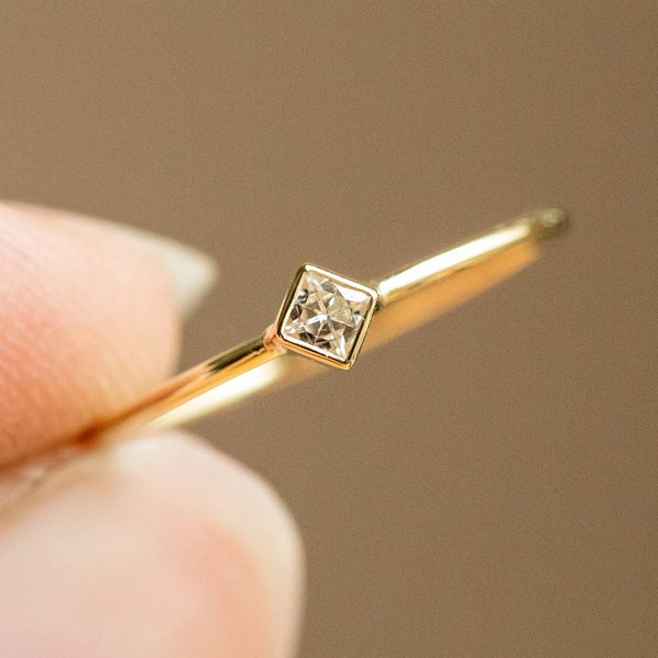 Custom princess diamond ring, engagement ring, wedding ring, princess cut solitaire ring, diamond solitair ring, moissanite engagement ring