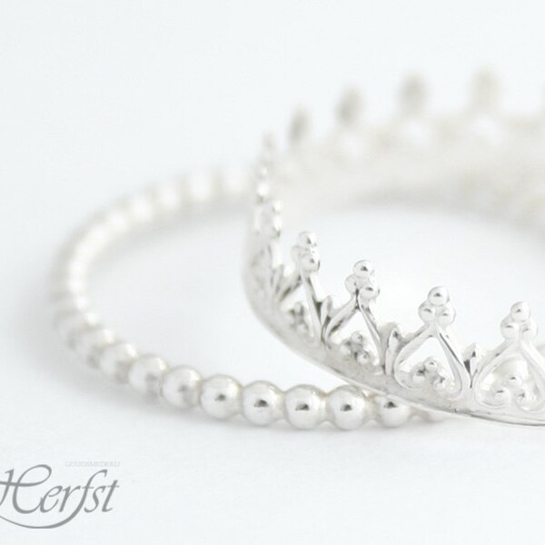 Beated Ring with crown ring, Sterling silver, beats ring, gift for girlfriend, single ring, stacking ring