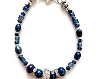Navy Blue Freshwater Pearl & Crystal Bracelet - 26109BR