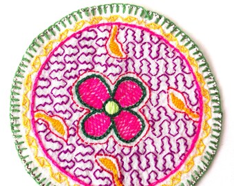 Peruvian hand embroidered Shipibo Conibo textile Ayahuasca patch -  MV39