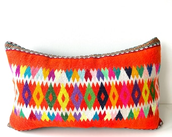 Throw pillow cushion cover made from upcycled handmade Peruvian textile - PP10