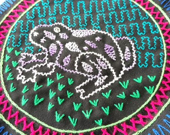 Peruvian hand embroidered Shipibo Conibo textile Ayahuasca patch -  MV17