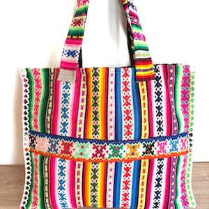 Tote bag made with Peruvian vintage handmade fabric - CZ23