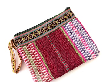 Peruvian pouch made from handwoven vintage textile - FF40