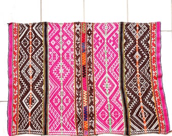Q'ero Peruvian Andean Handwoven Vintage Textile / Lliqlla / Mestana / Missa Mesa Andina / Ritual shaman altar cloth - MV42
