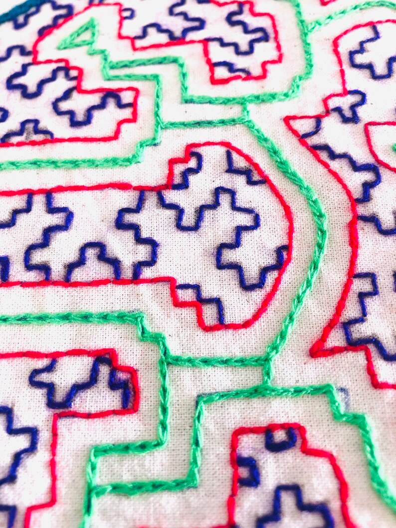 Peruvian hand embroidered Shipibo Conibo ethnic tribal fabric textile SHP3