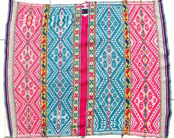 Q'ero Peruvian Andean Handwoven Vintage Textile / Lliqlla / Mestana / Missa Mesa Andina / Ritual shaman altar cloth -