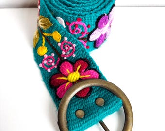 Hand embroidered Peruvian belt - PT10