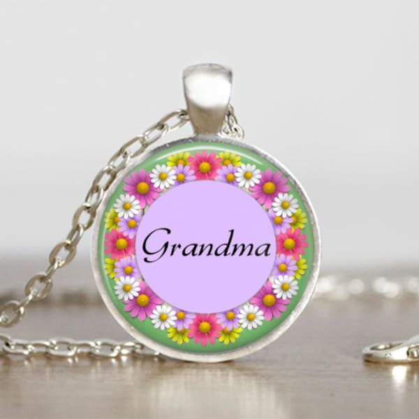 Customize-able Mothers day Grandmother names Silver or Bronze Metal  Glass Pendant Handmade  Necklace Gift Present or Keychain lanyard charm