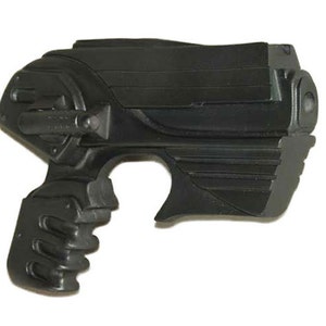 Farscape peacekeeper pulse pistol resin movie prop fully hand painted. image 4