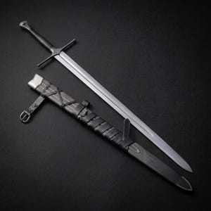 Handmade 5160 Steel Medieval Longsword | High Carbon Steel Blade | Emerald Cosplay Sword | Unique Anniversary & Christmas Gift