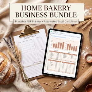 Könnte beinhalten: Ein Home-Bakery-Business-Paket mit einem druckbaren Tagesplaner auf einem Klemmbrett und einem Tablet mit automatisiertem Excel-Rechner, ergänzt durch ein Brot, Weizenähren, ein Nudelholz und einen Schneebesen.